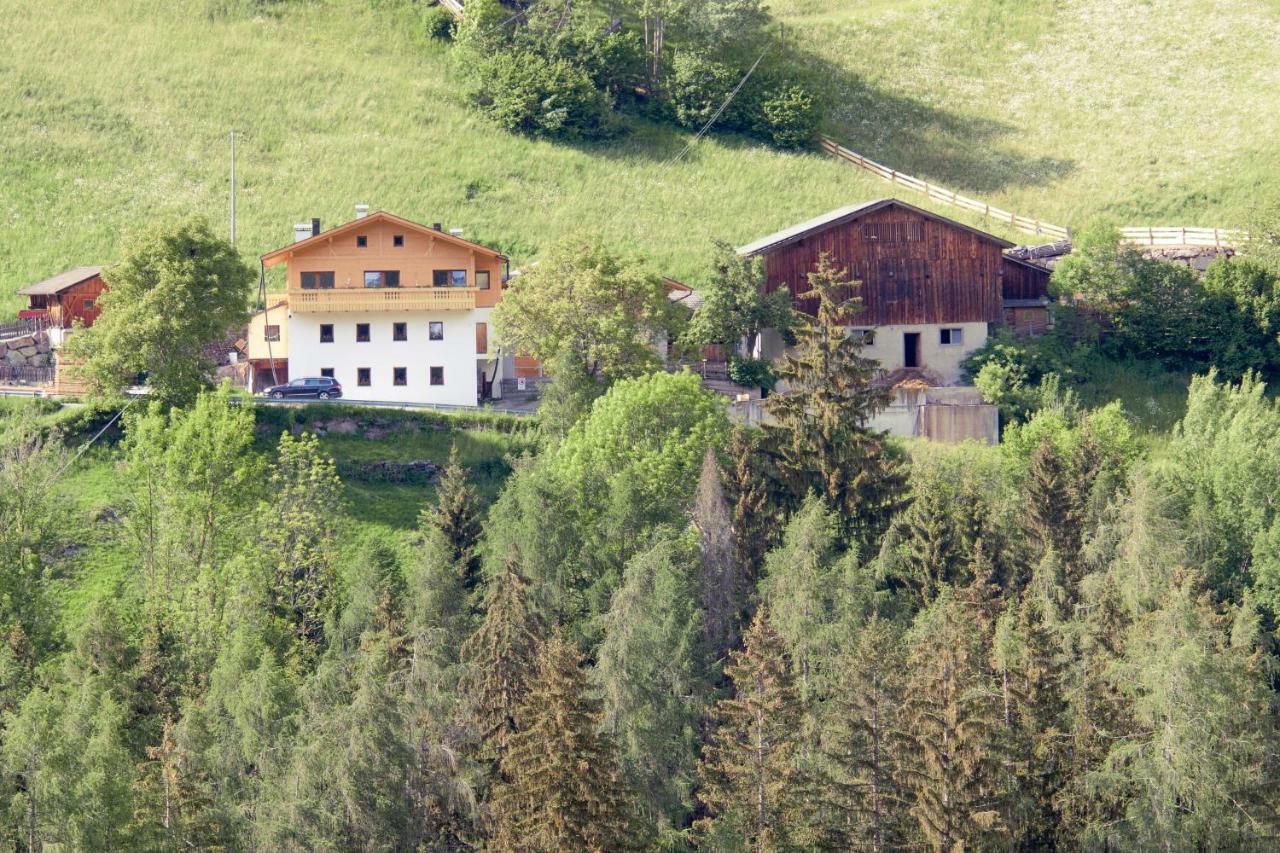 Ferienwohnung Schweinsteghof Urlaub auf dem Bauernhof Sarntal Exterior foto